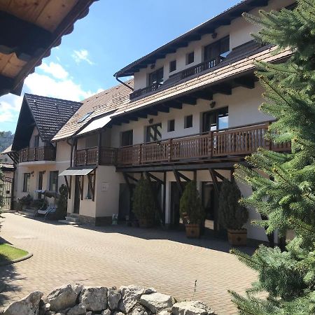 萨彻勒 哈伊杜克旅馆酒店 外观 照片