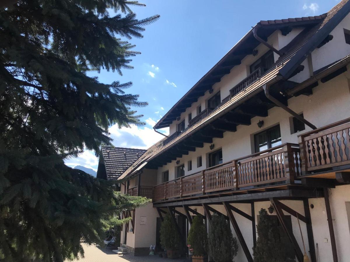 萨彻勒 哈伊杜克旅馆酒店 外观 照片